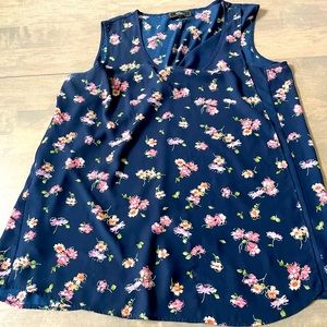 Status Wrap Blue Flowers Tank